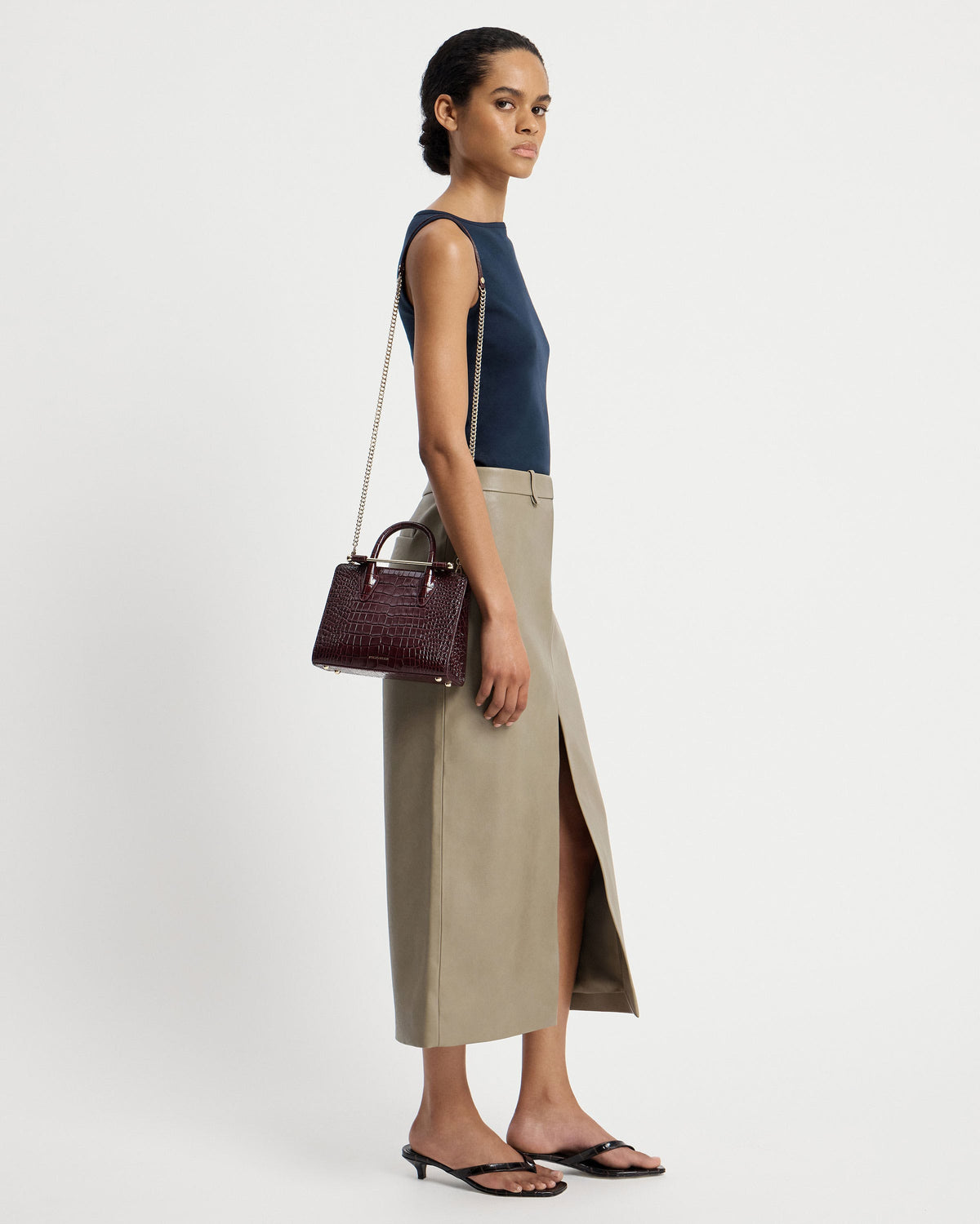 Mini Tote - Croc-Embossed Leather Burgundy - View 7