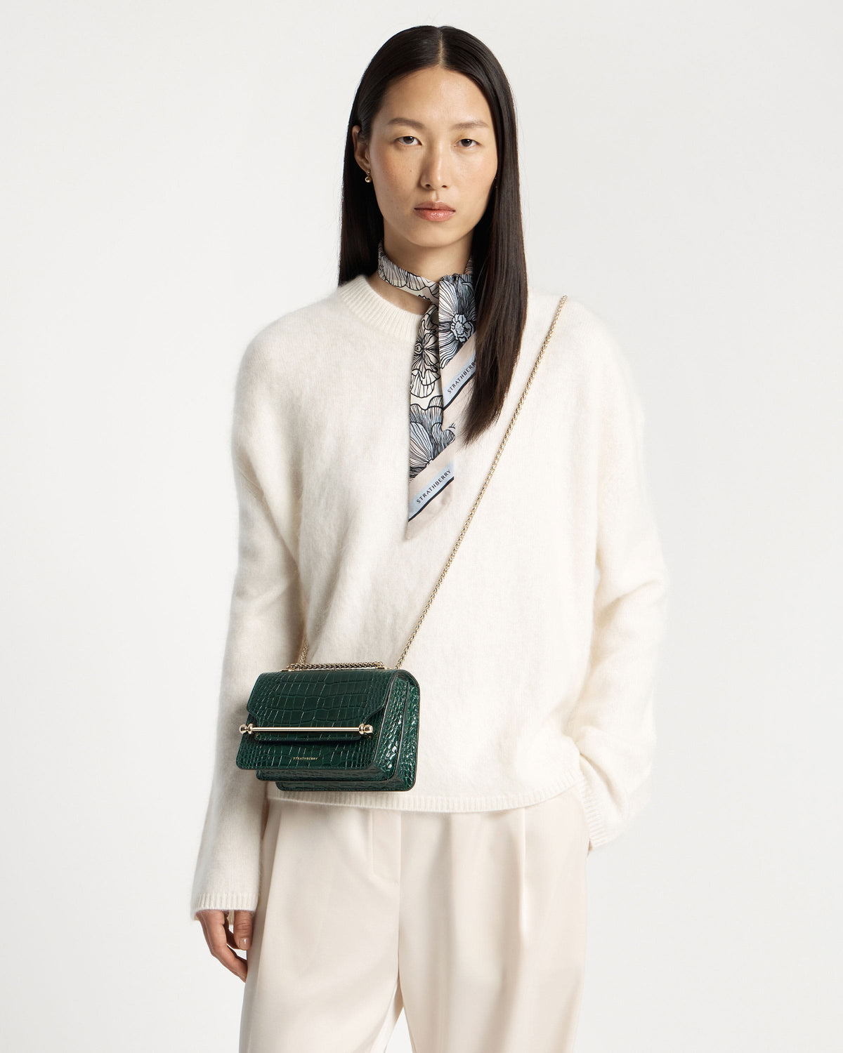 East/West Mini - Croc-Embossed Leather Bottle Green - View 9
