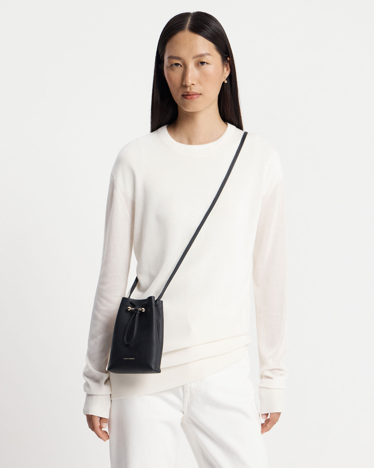 Osette Midi Pouch - Black - View 8