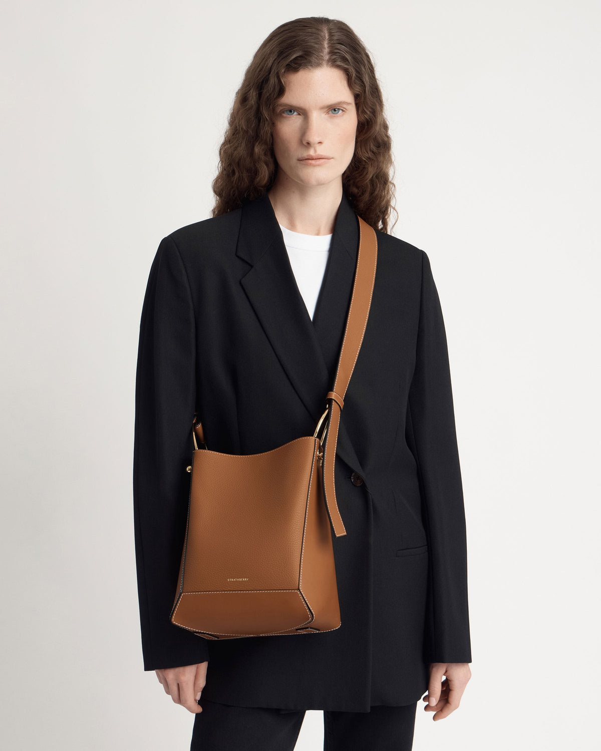 Lana Midi Bucket Bag - Tan with Vanilla Stitch - View 9