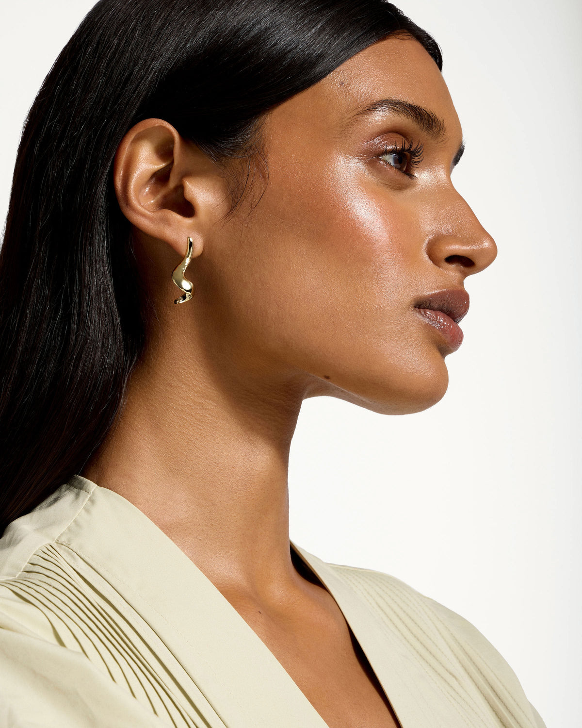 St James Earrings - 22 Carat Gold Gilded - View 8