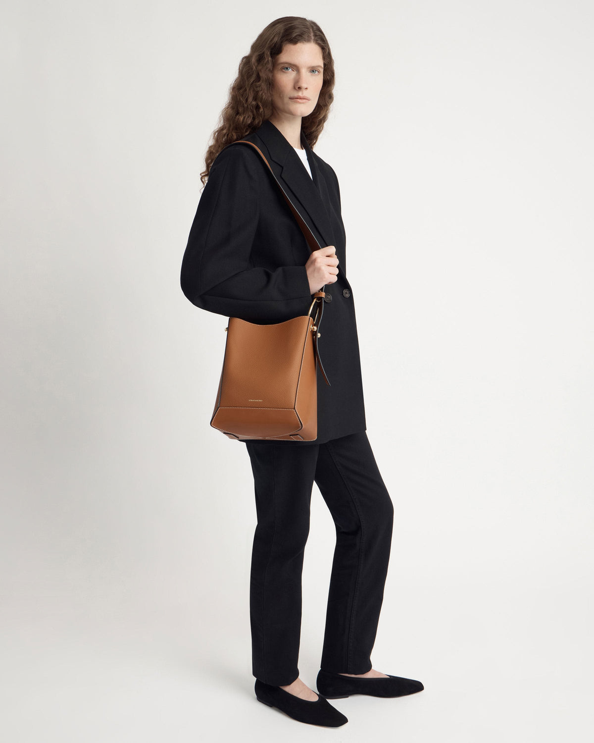 Lana Midi Bucket Bag - Tan with Vanilla Stitch - View 7