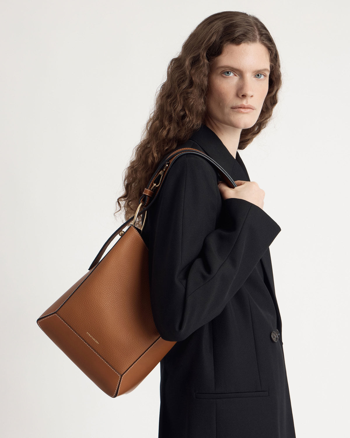 Lana Midi Bucket Bag - Tan with Vanilla Stitch - View 8