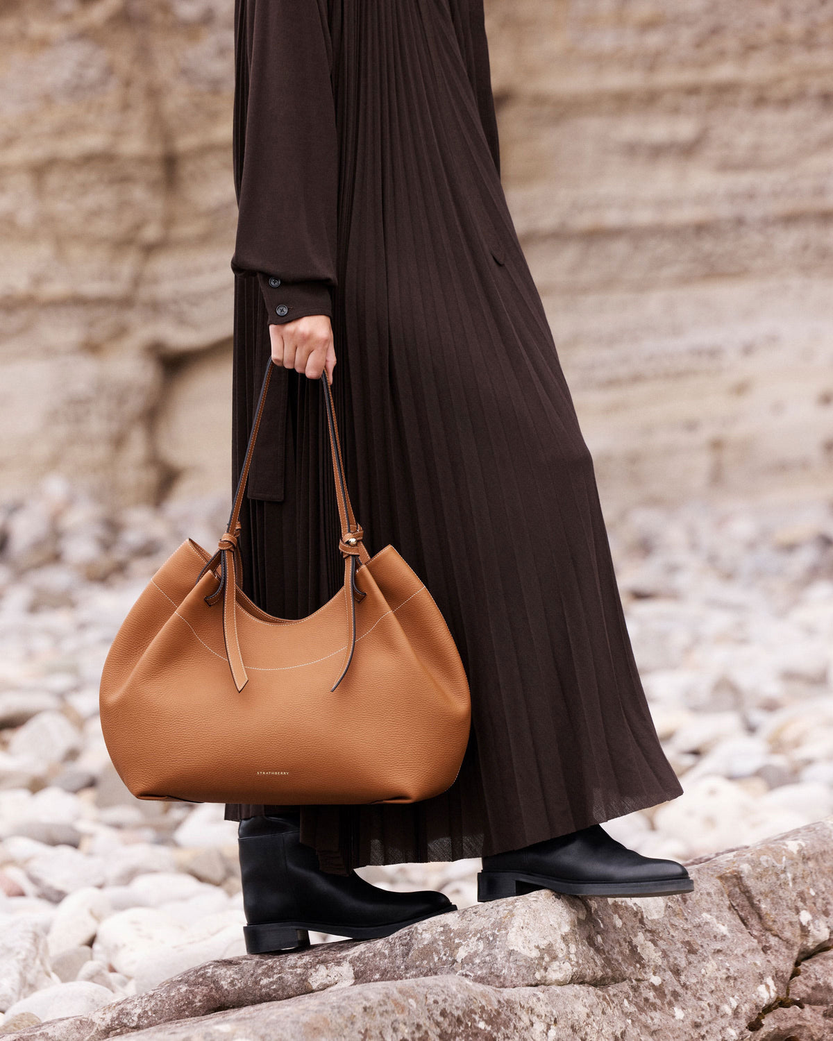 Barra Tote - Tan - View 9