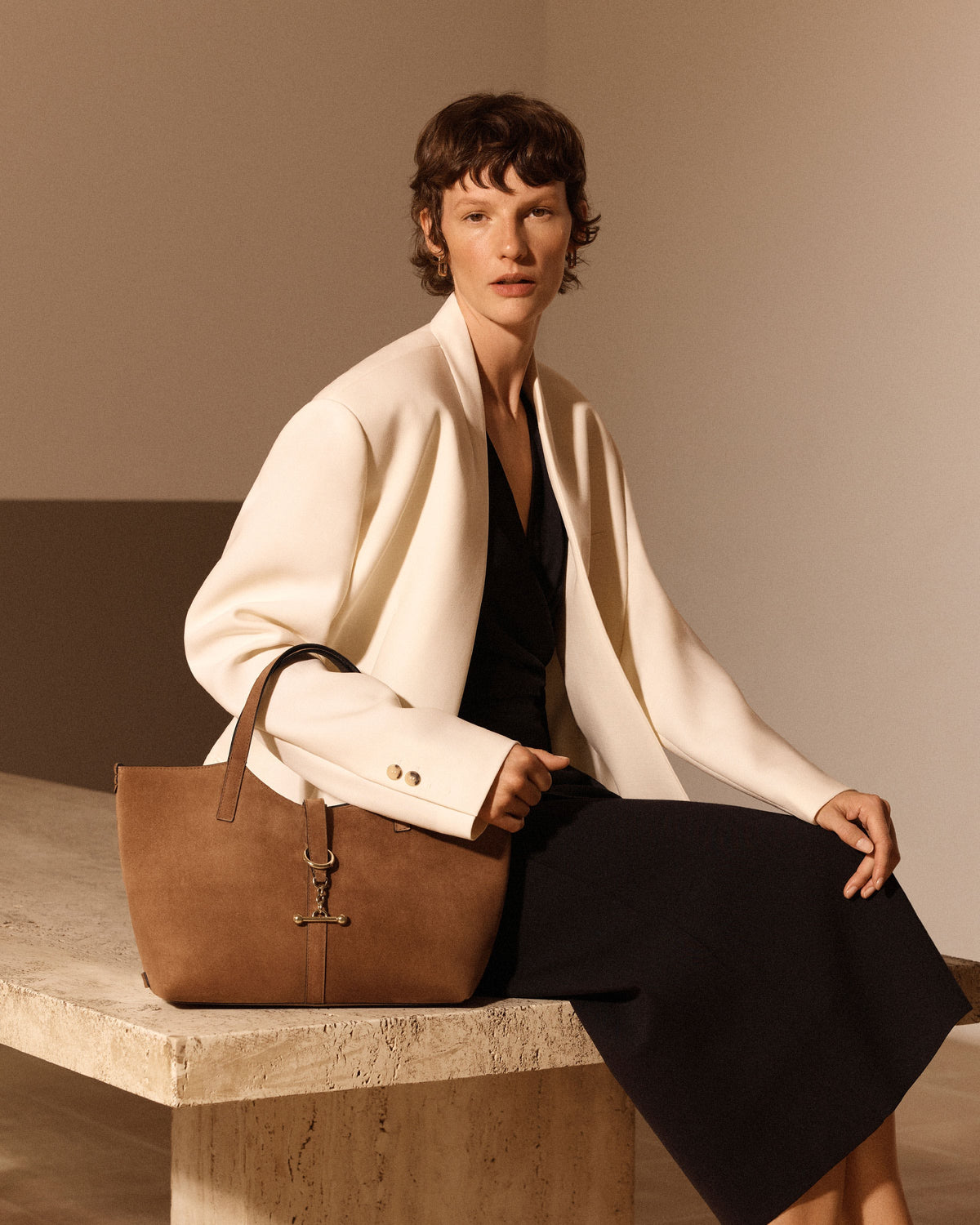 Kite Tote Midi - Tan Suede - View 9